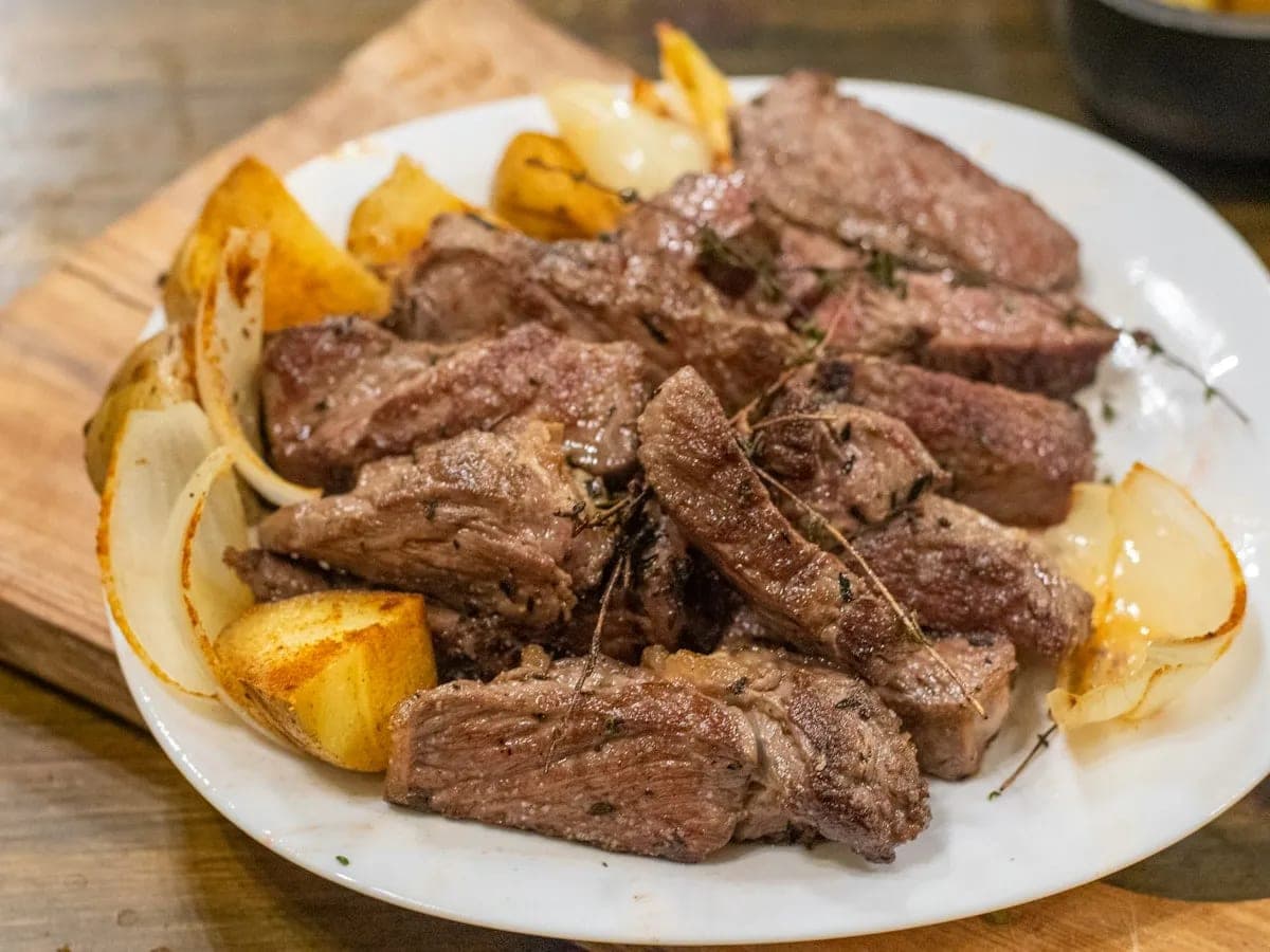 Kartofler og oksekød